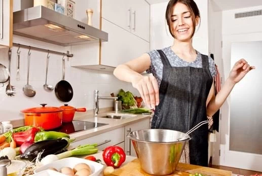 10  λάθη της κουζίνας με επιπτώσεις στην υγεία μας